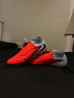 Nike Phantom 6 Academy High cover over lace FG/MG Soccer Cleats size 12