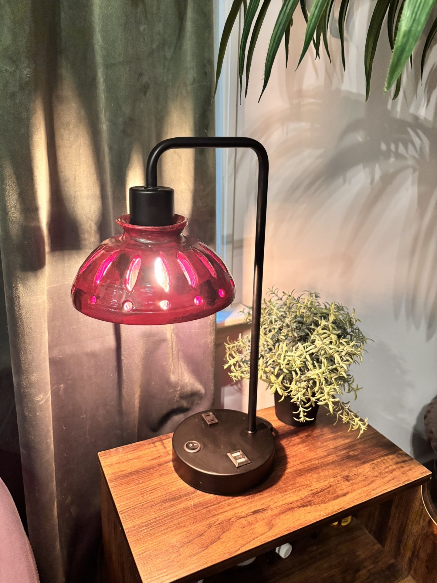 Hand Thrown Ceramic Lamp (Copper Adventurine And Ruby Glaze)