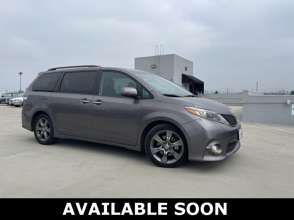 2016 Toyota Sienna