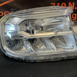 FORD MAVERICK 2022-2024 RH HEADLIGHT (chrome) OEM