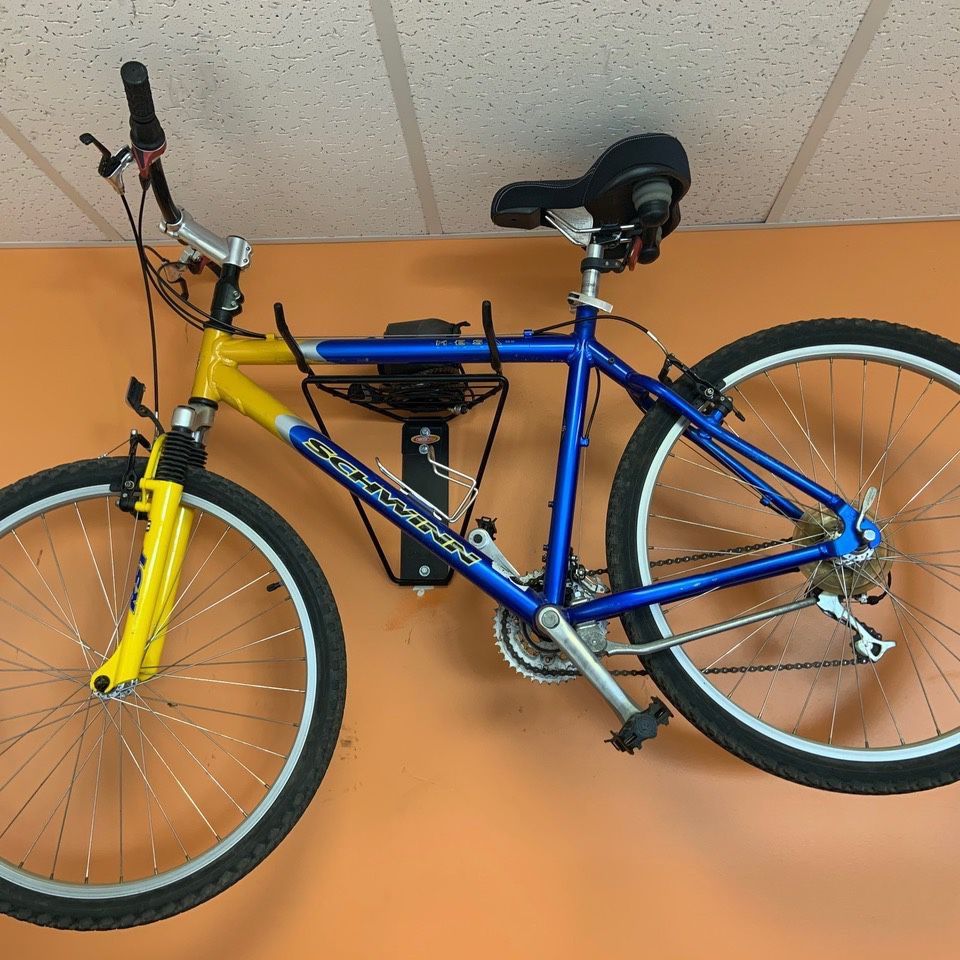 Schwinn mesa outlet mountain bike price