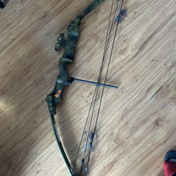 Bear Whitetail II Compound Bow With Fishing Rod Add On And Carrying Case Excellent Condition Like New 