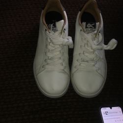 Kuru Foot Wear Womens Classic Sneakers  Size 9 