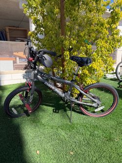 Kent Abyss BMX Bike Black and Red