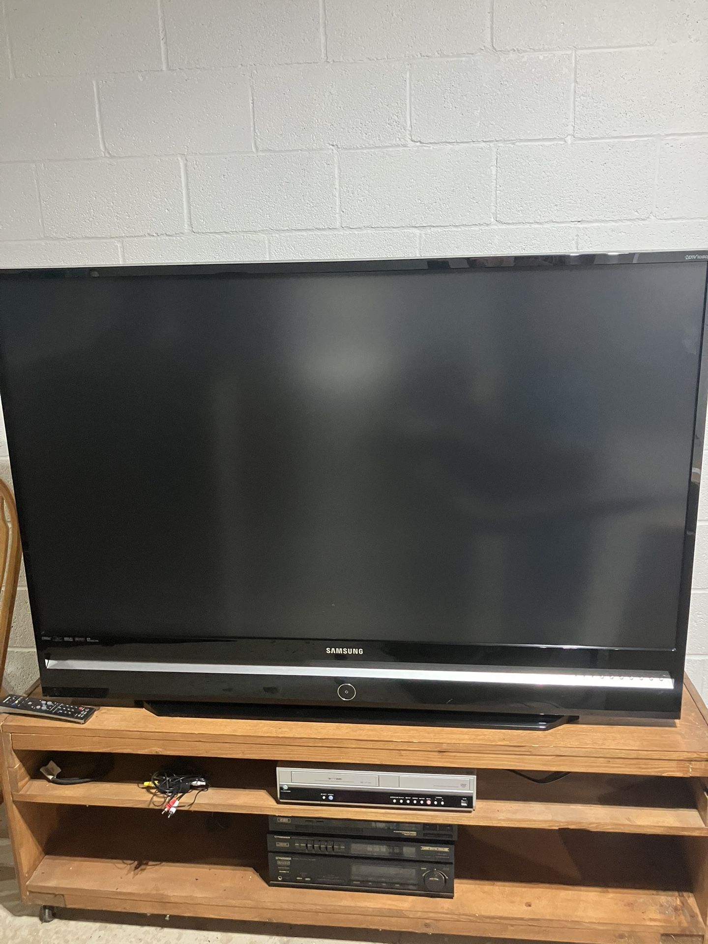 Samsung Rear-Projection TV