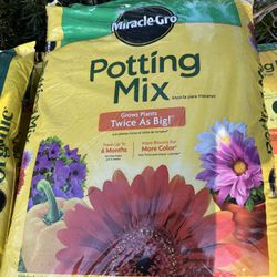 Miracle Gro Potting Mix