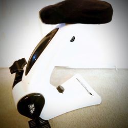 Brand New In Box Sit N Cycle Black