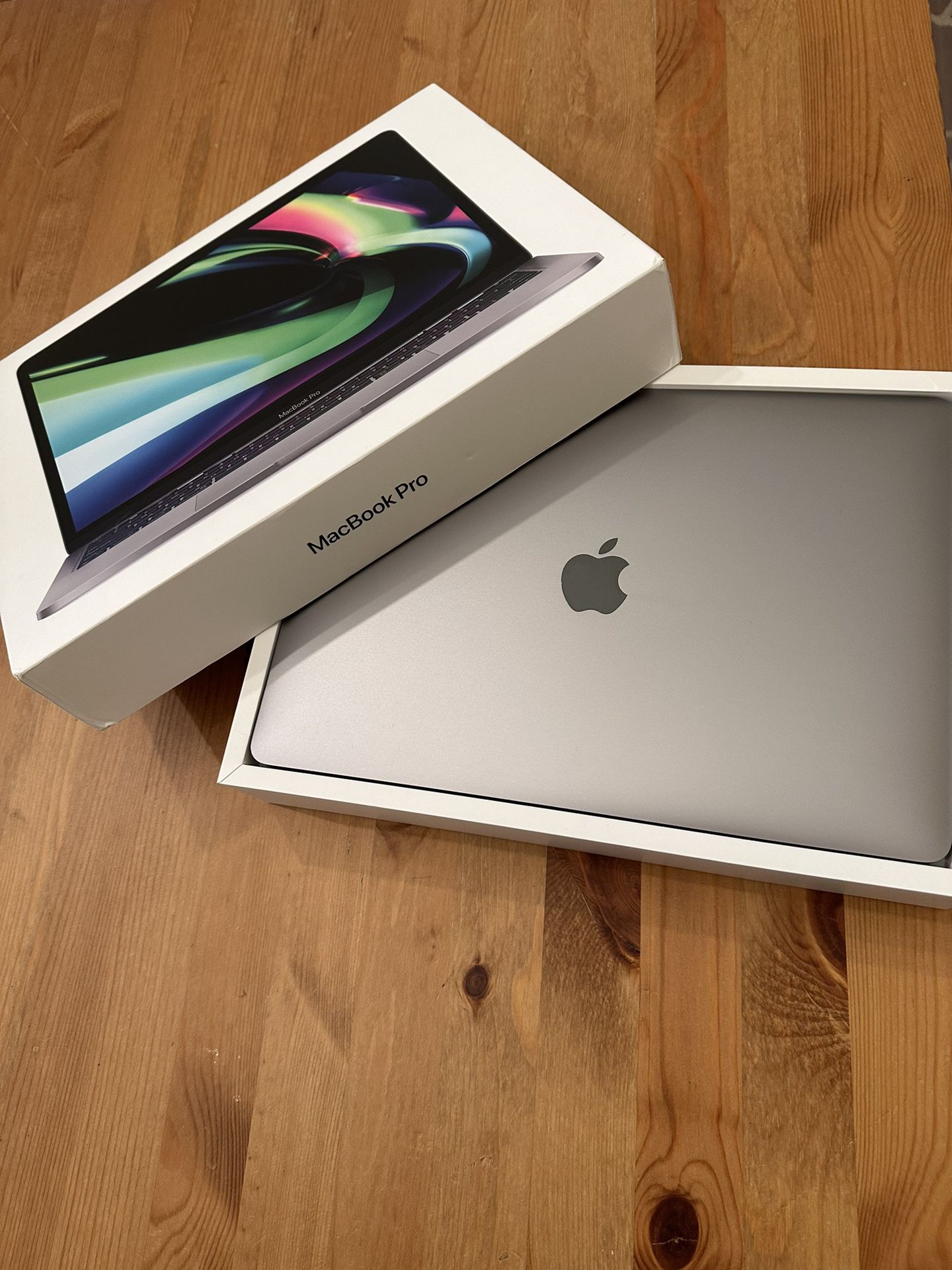 Apple MacBook Pro 13” M1  (512GB SSD,  8GB)  Space Gray It’s Amazing!!