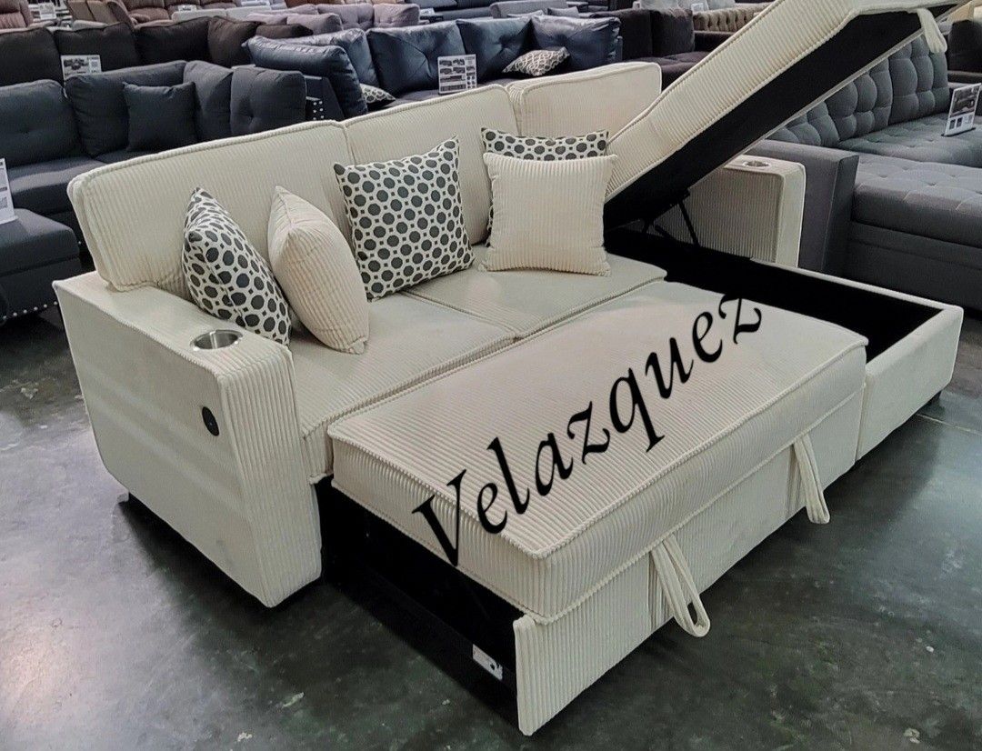 ✅️✅️Convertible Sectional✅️
(Reversible Storage Chaise W/ Cup Holder & Sofa W/ USB & USB-C Port)