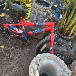 USED KID & ADULT BIKE