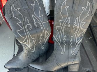 Men’s cowboy boots