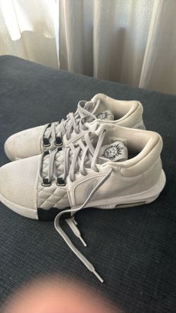 Giannis Nike