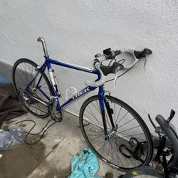 Trek 1.2 56cm Road Bike Blue Aluminum