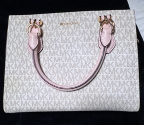Michael Kors Soft Pink (Authentic)