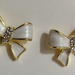 Cute Bow Earrings 