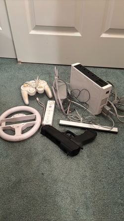 Nintendo Wii Console Bundle with Accessories