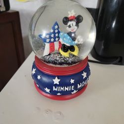 4th Of July Minnie Mouse Snowglobe