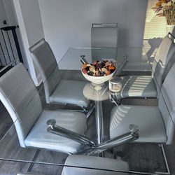 Dinning Table