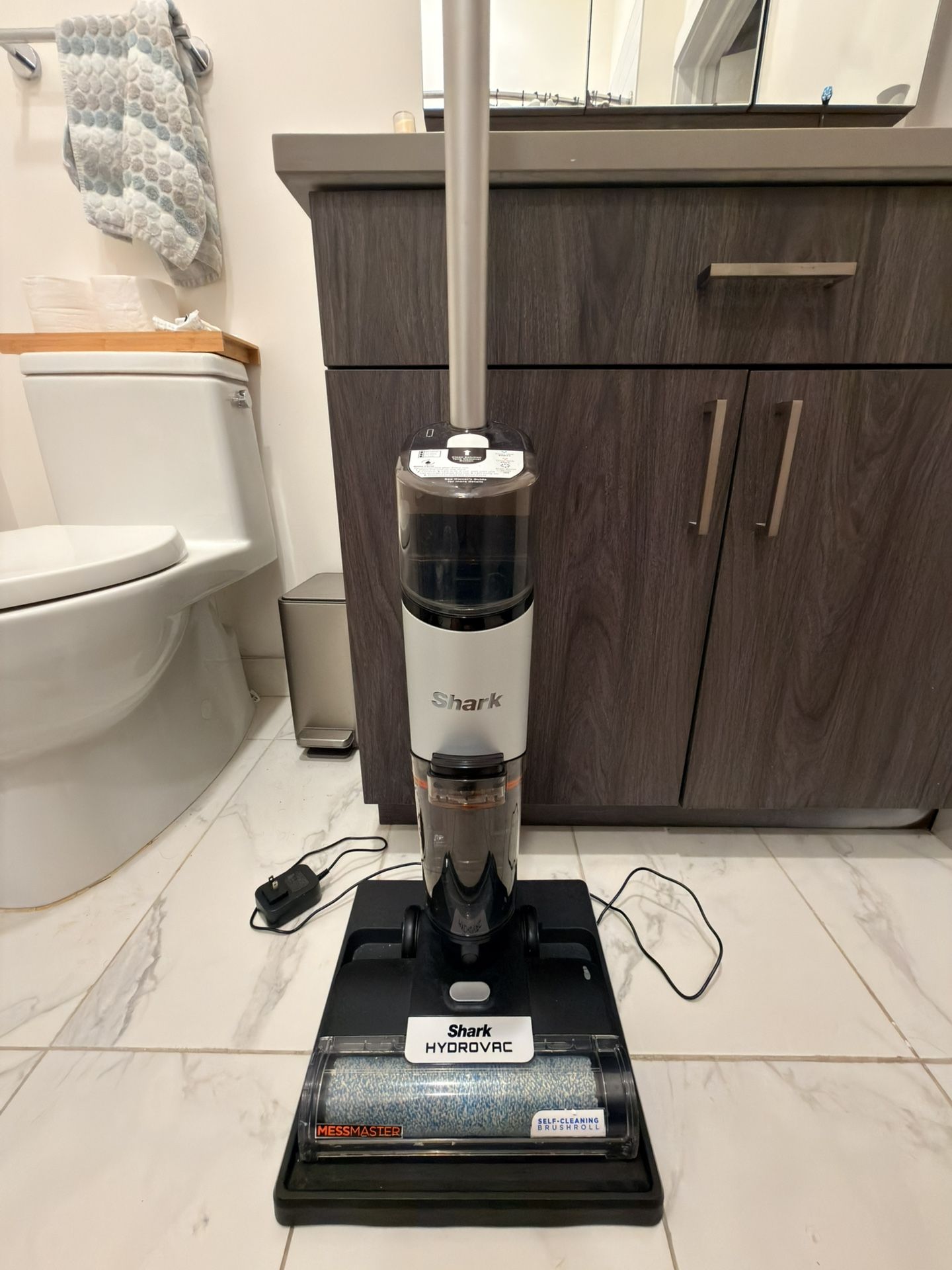 Shark HydroVac Mess master