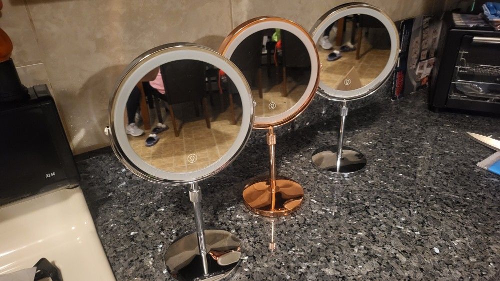 Furgatti Lighted Makeup Mirror, Vanity 