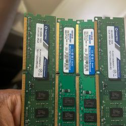 2x 8gb DDR3 ram, 2x 4gb DDR3 ram (in Need Of DDR4)