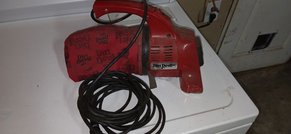 Dirt Devil Vacuum