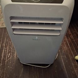 Intertek 12,000 BTU Portable Indoor AC/Heater