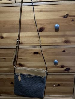 Michael Kors Crossbody Bag
