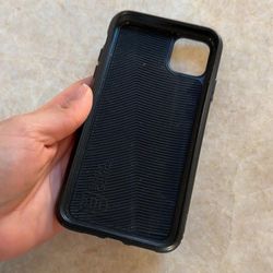 iPhone 11 PRO MAX Case And Screen Protectors 