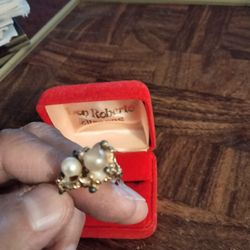 Vintage Size 8 Ring $8 o.b.o.