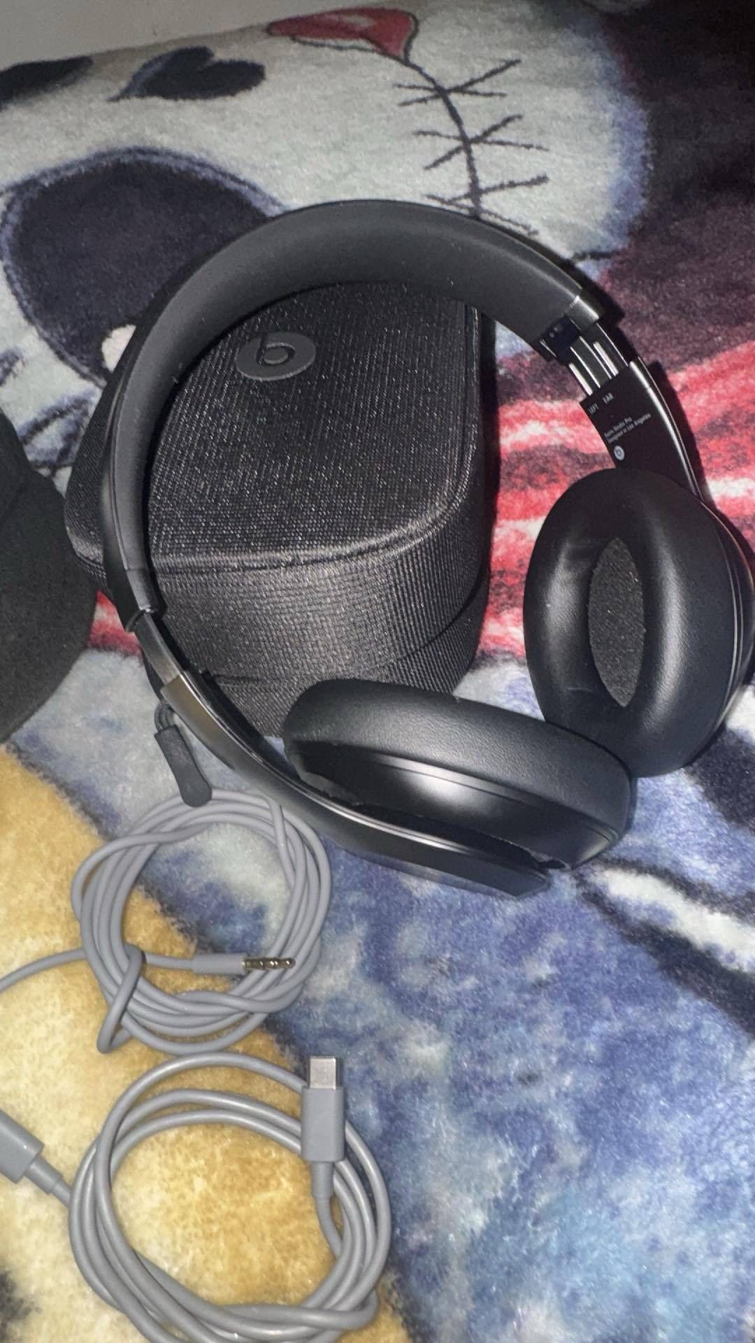 Beats Studio Pro