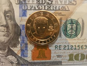 TRUMP SIGNED $100 BILL W TRUMP COIN