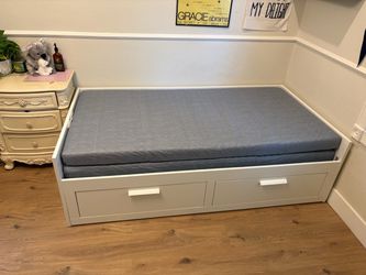 IKEA BRIMNES Daybed Frame with 2 Storage Drawers + Mattresses – Twin to King