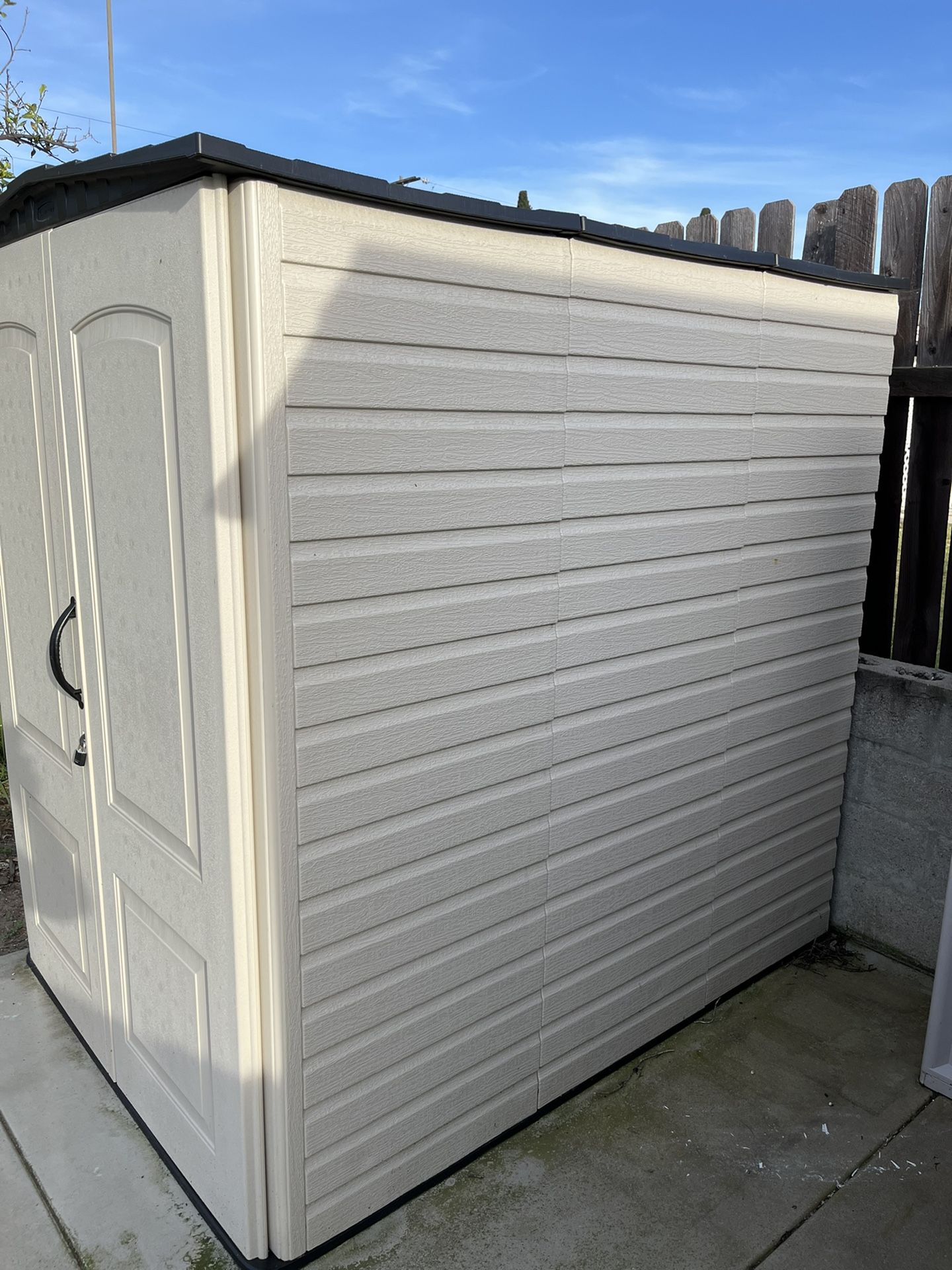 Rubbermaid Storage Shed for Sale in San Diego, CA OfferUp