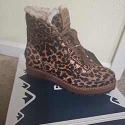 Roxy Boots Size 6.5