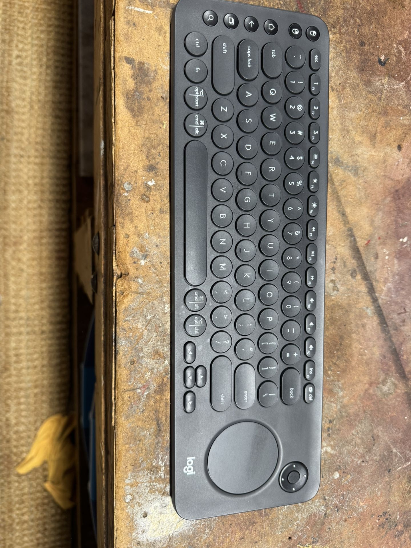 Wireless Bluetooth Keyboard 
