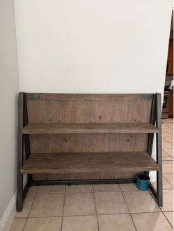 Bookshelf – Excellent Condition