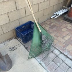 2 Rakes