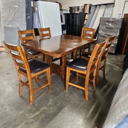 Dinning Table And Chairs 