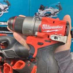 Milwaukee M12 Fuel Hammer Drill