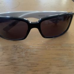 Gucci Sunglasses Unisex White Frames Dark Clear Lens