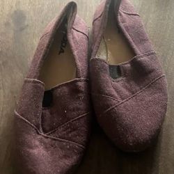 Women's sz 7 and 7 1/2 Shoes