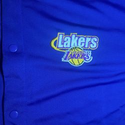 Vintage Los Angeles Lakers Warm Up Shooting Shirt for Sale in Los Angeles,  CA - OfferUp