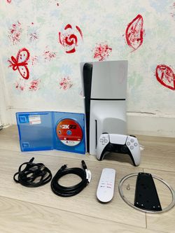 PlayStation 5 - Disc Version - 1TB  , Bonus 1 Game , 1 Remote , Stand  ( Used )