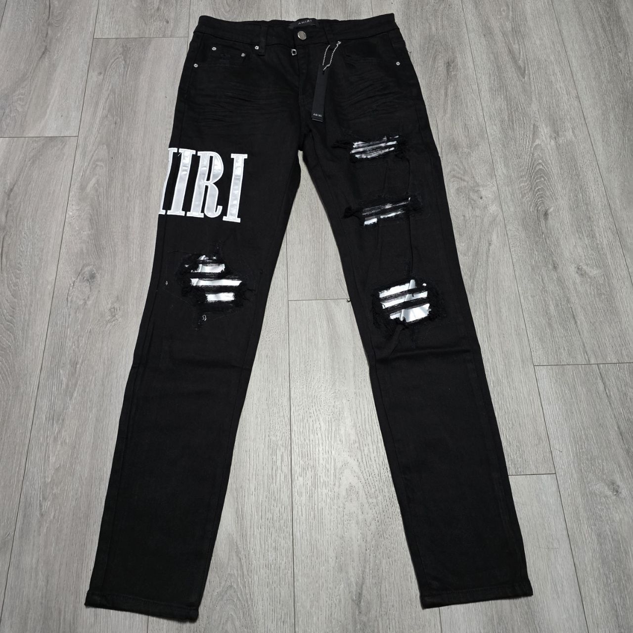 Men Jeans Size: 30,32 [Price: $95 For 1, $180 For 2]