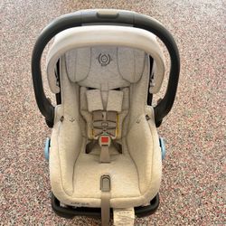 Uppa Baby Mesa Car Seat Carseat And Base With Uppa Baby Minu Stroller With Car seat Adapter