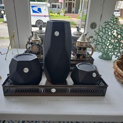 Black Geometric Vase Set 