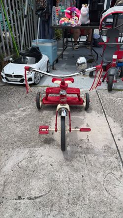 Radio Flyer Classic Tricycle