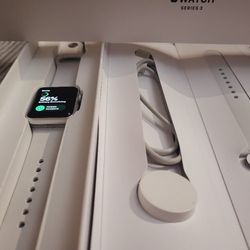 Apple Iwatch Series 3 38mm Silver Aluminum White Sports Band GPS And Carrier Unlocked