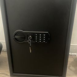 Safe Lock Vault With Combination Pad And Key 
